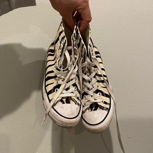 Converse High Tops - Zebra - 8.5 women's/6.5 men's
